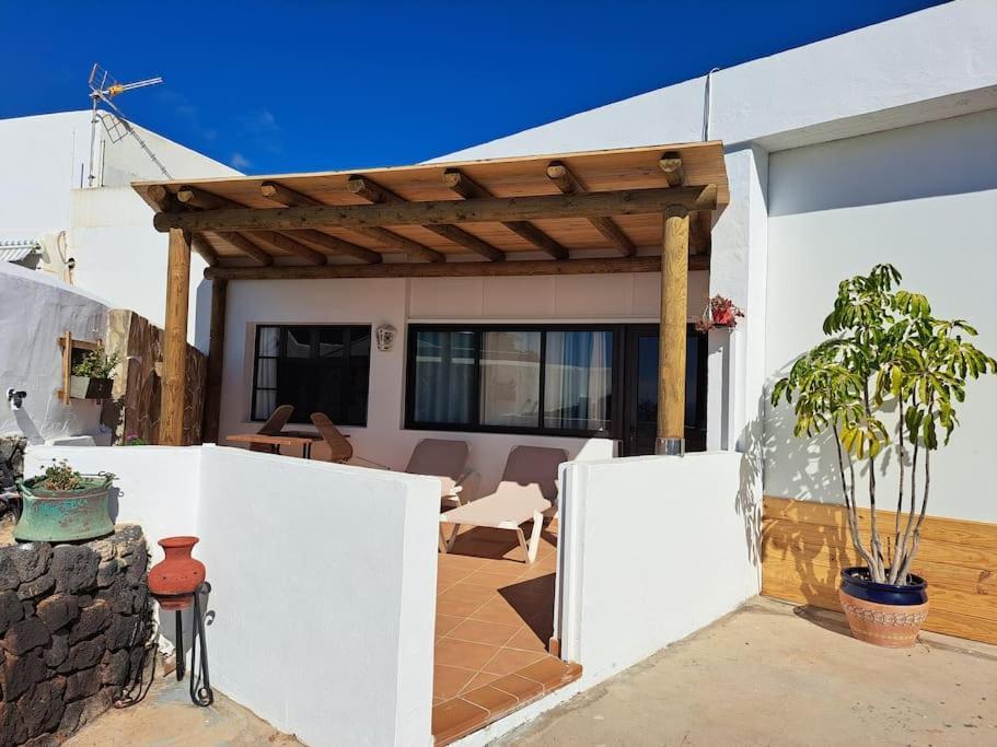 Apartamento Valentina Tias Bagian luar foto