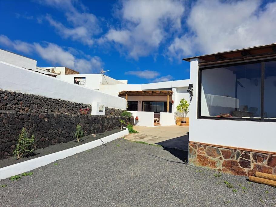 Apartamento Valentina Tias Bagian luar foto